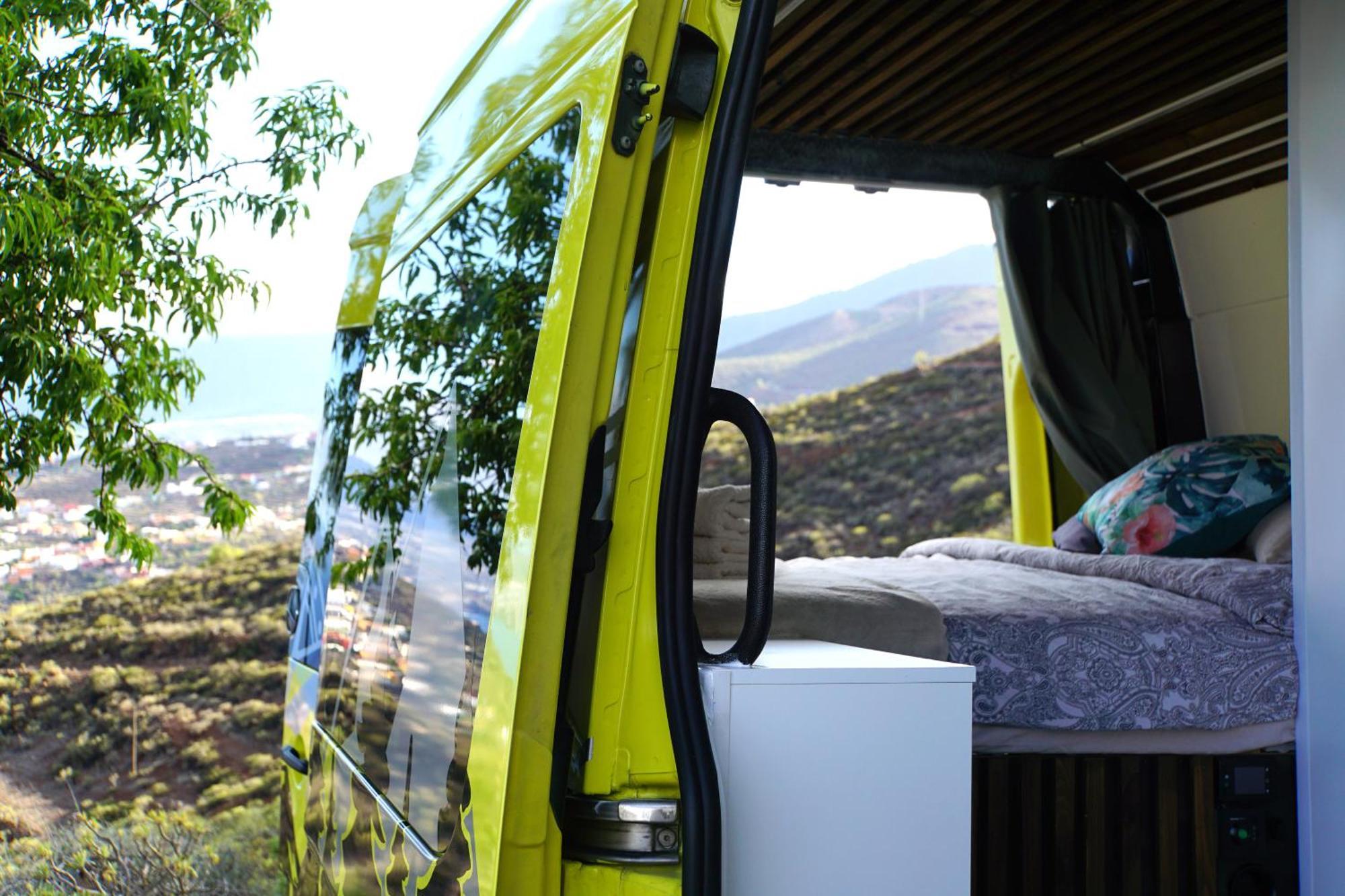 On Road- Feel Freedom With Campervan! Guincho  Kültér fotó
